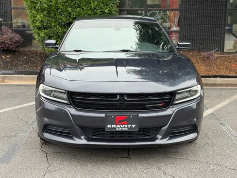 Used 2019 Dodge Charger SXT RWD image 3