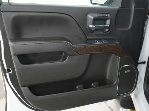 Used 2018 GMC Sierra 1500 Denali image 20