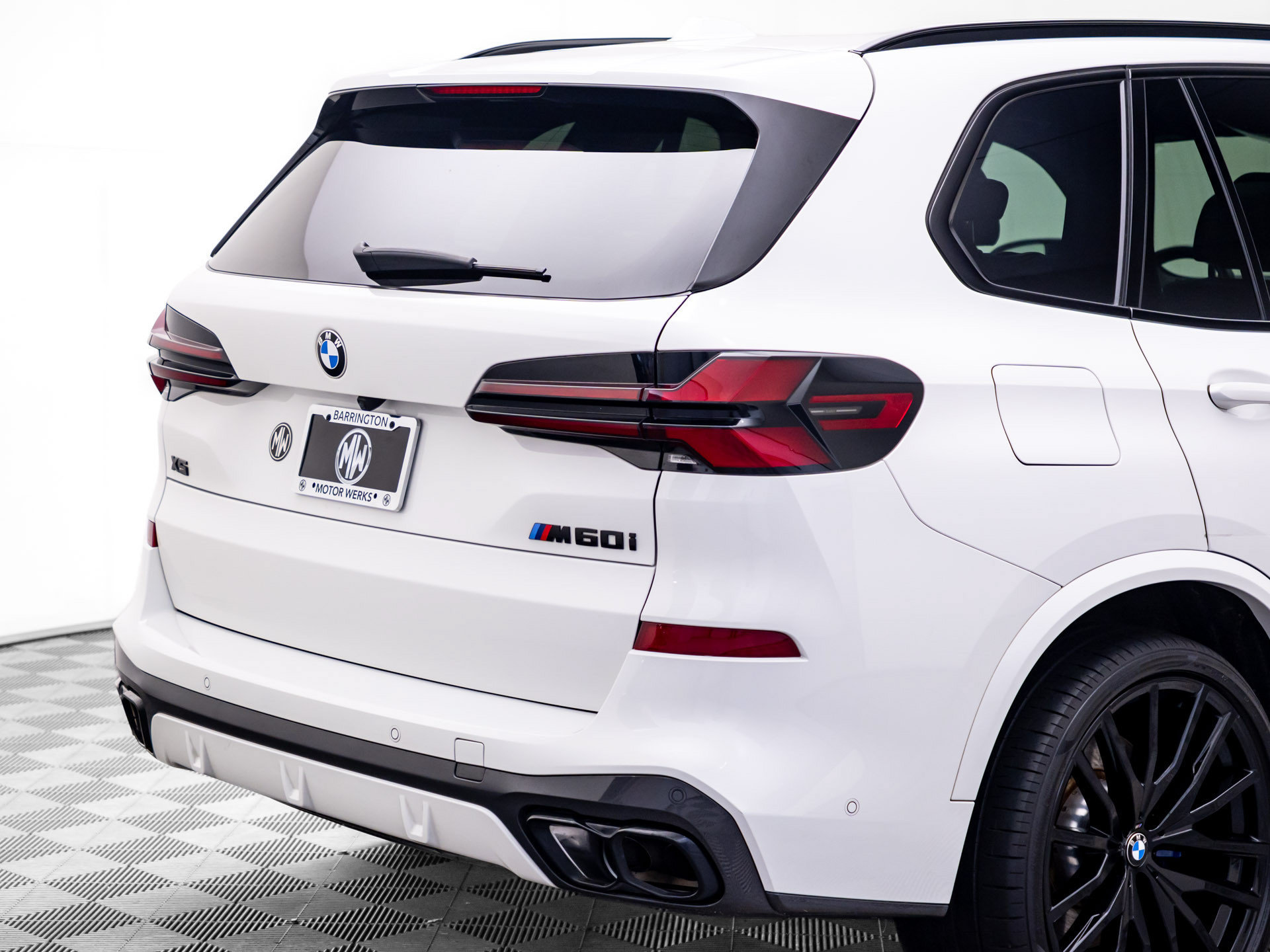 Certified 2024 BMW X5 M60i w/ Climate Comfort Package AWD/4WD image 35