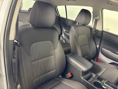 Used 2020 Kia Sportage LX image 26