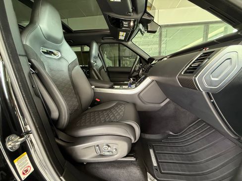 Used 2022 Land Rover Range Rover Sport SVR image 25