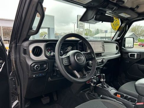 Used 2025 Jeep Wrangler Unlimited Sport S 4xe image 33