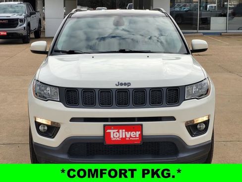 Used 2020 Jeep Compass Latitude image 3