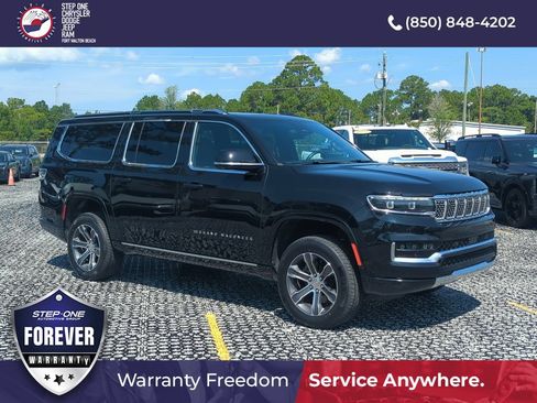 Used 2024 Jeep Grand Wagoneer L 4WD image 8