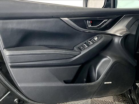 Used 2017 Subaru Impreza 2.0i Limited image 21