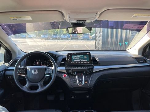 Certified 2025 Honda Odyssey EX-L image 5
