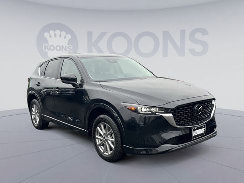 Used 2025 MAZDA CX-5 AWD 2.5 S w/ Preferred Package image 2