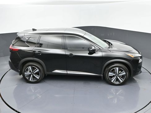 Used 2023 Nissan Rogue SL w/ SL Premium Package image 44