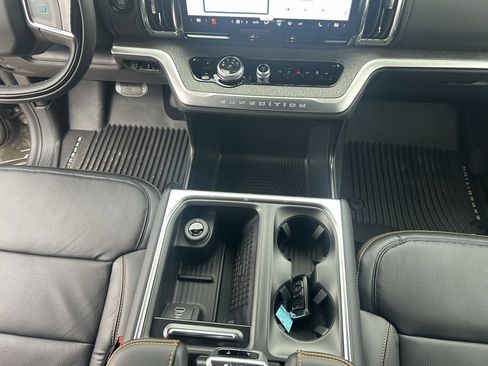 New 2025 Ford Expedition Tremor image 17