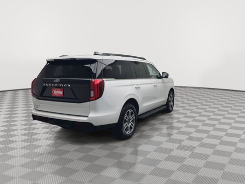 Certified 2025 Ford Expedition Active AWD/4WD image 45