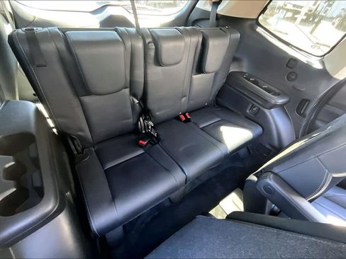 Used 2022 Subaru Ascent Limited image 25