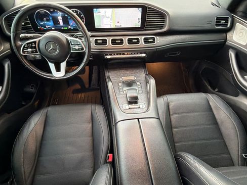 Used 2022 Mercedes-Benz GLS 450 4MATIC image 16