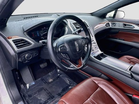 Used 2020 Lincoln MKZ Reserve w/ Elements Package FWD image 9