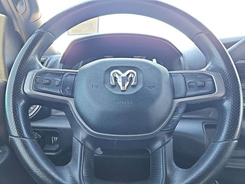 Used 2024 RAM 2500 Tradesman w/ Chrome Appearance Group AWD/4WD image 19