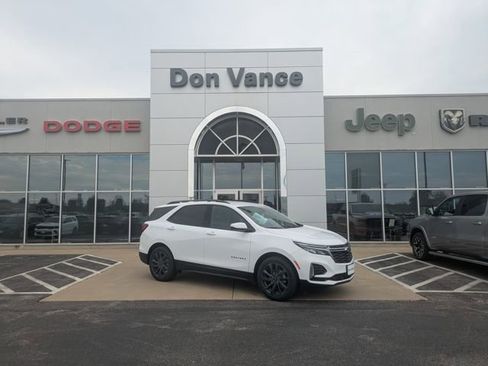 Used 2023 Chevrolet Equinox RS image 1