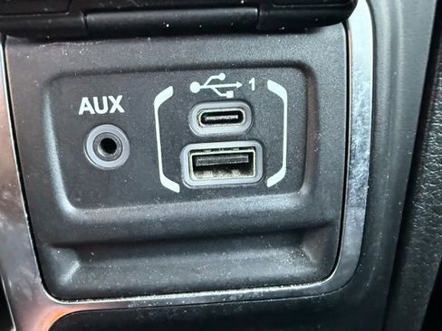 Certified 2024 Jeep Wrangler Sport S image 24