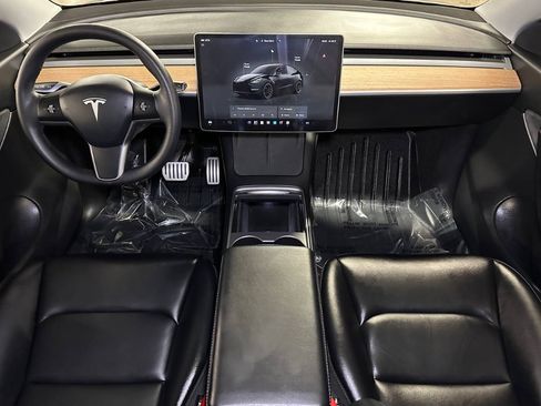 Used 2022 Tesla Model Y Performance AWD/4WD image 23
