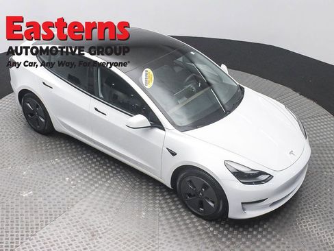 Used 2023 Tesla Model 3 Standard Range RWD image 3