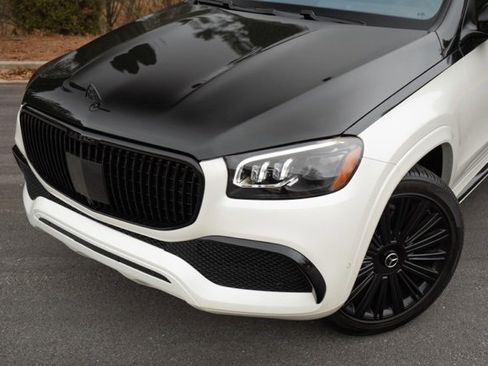 Used 2021 Mercedes-Benz Maybach GLS 600 4MATIC image 3