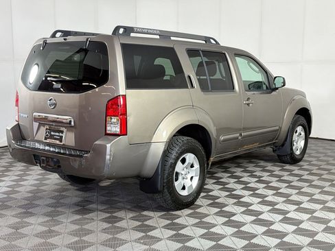 Used 2006 Nissan Pathfinder S AWD/4WD image 9