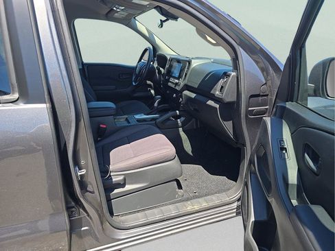 Used 2025 Nissan Frontier S RWD image 8