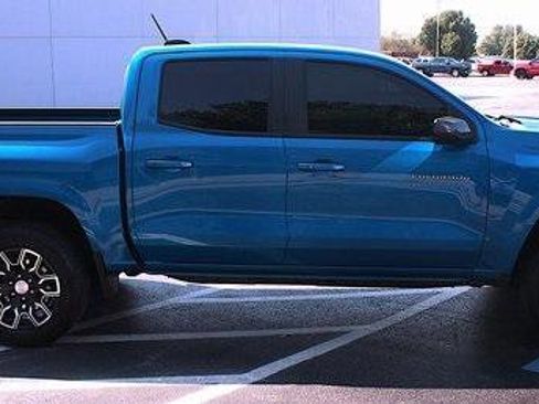 Used 2023 Chevrolet Colorado LT w/ LT Convenience Package III image 6