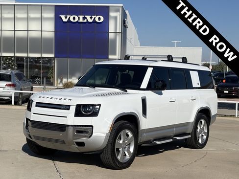 Used 2023 Land Rover Defender 130 SE image 2