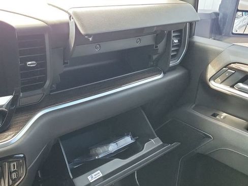 Certified 2025 Chevrolet Silverado 2500 LT w/ Convenience Package AWD/4WD image 51