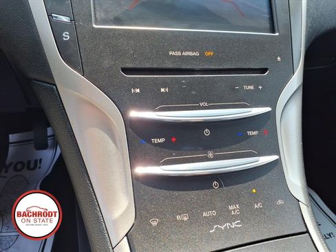 Used 2016 Lincoln MKZ w/ Equipment Group 300A Reserve FWD image 11