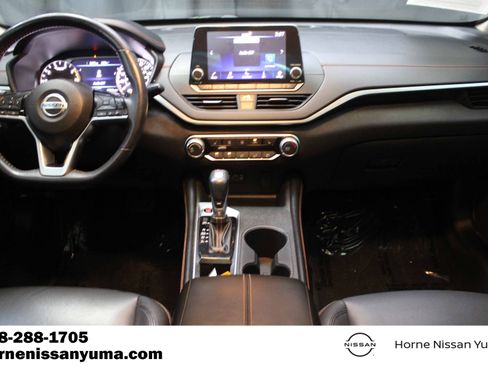 Used 2019 Nissan Altima 2.0 SR FWD image 11