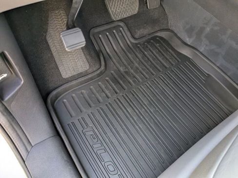 Certified 2022 Honda Pilot Special Edition image 32