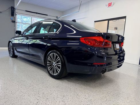Used 2019 BMW 530i w/ Convenience Package image 5