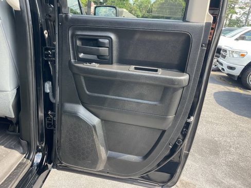 Used 2013 RAM 1500 Express RWD image 21