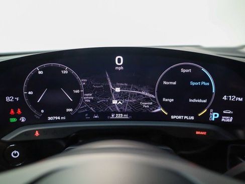 Used 2021 Porsche Taycan 4S w/ Premium Package image 12