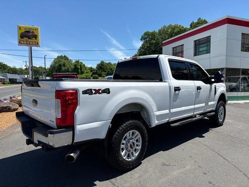 Used 2018 Ford F250 XLT w/ Snow Plow Prep Package AWD/4WD image 5