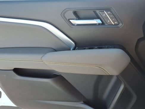 New 2026 Chevrolet Colorado ZR2 w/ Technology Package image 14