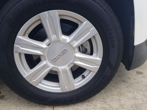 Used 2015 GMC Terrain SLE FWD image 24