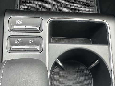Used 2025 Hyundai Sonata SEL FWD image 31