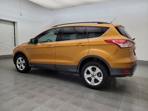 Used 2016 Ford Escape SE w/ Equipment Group 201A image 3