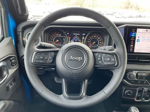 New 2026 Jeep Gladiator Sport image 15