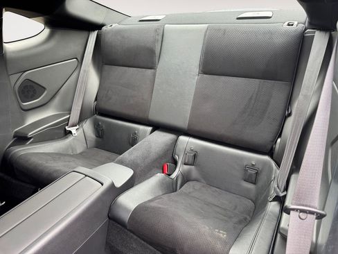 Used 2025 Toyota GR86 Premium image 13