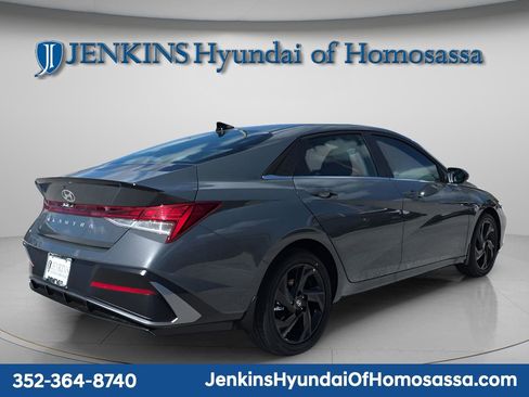 New 2026 Hyundai Elantra SEL Sport image 3