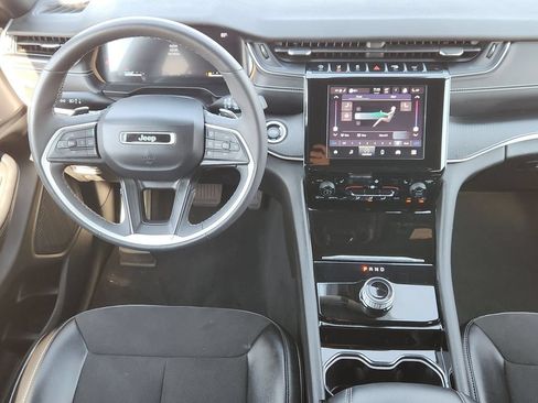 Used 2023 Jeep Grand Cherokee L Laredo AWD/4WD image 19