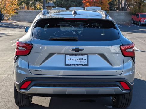 New 2026 Chevrolet Trax LT image 4