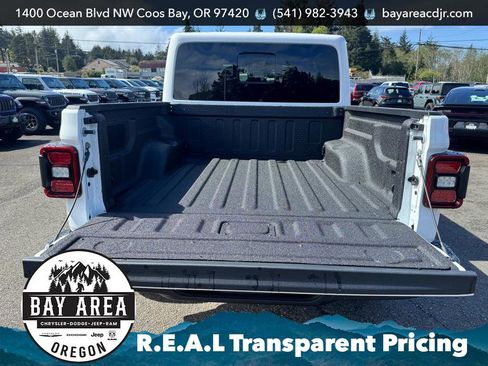 New 2026 Jeep Gladiator Sport image 7