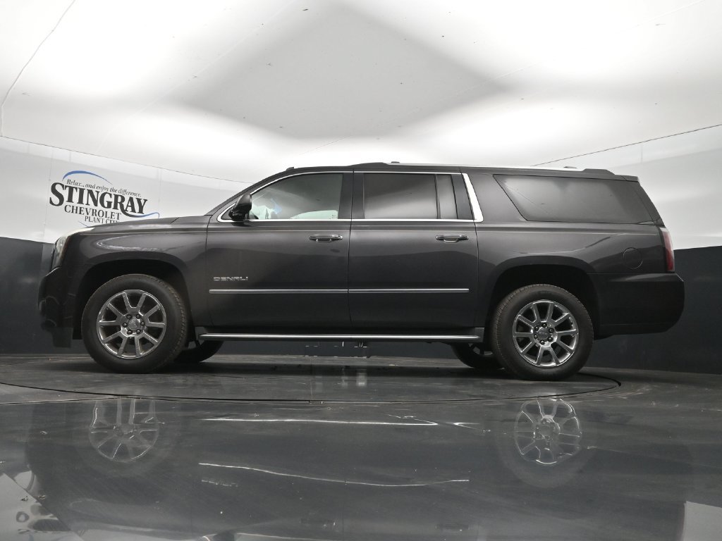 Used 2016 GMC Yukon XL Denali w/ Open Road Package RWD image 29