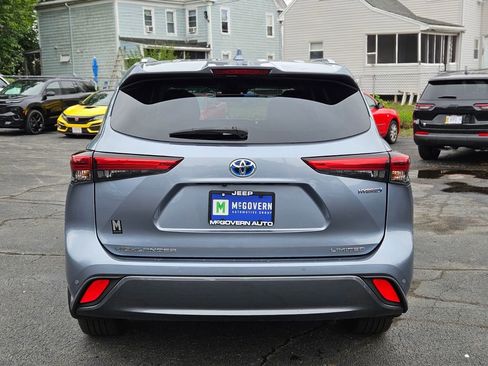 Used 2021 Toyota Highlander Limited image 4