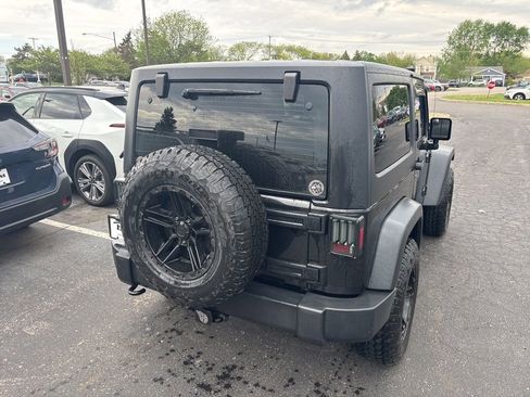 Used 2017 Jeep Wrangler Sport w/ Quick Order Package 24S AWD/4WD image 3