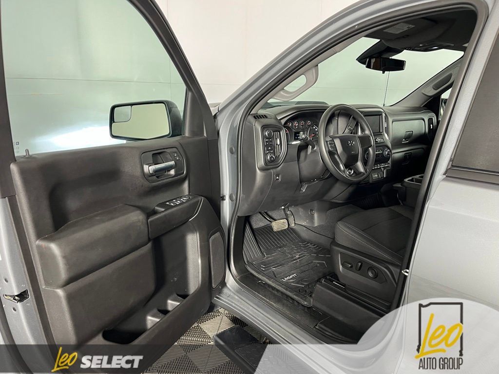 Used 2023 Chevrolet Silverado 1500 Custom Trail Boss AWD/4WD image 9