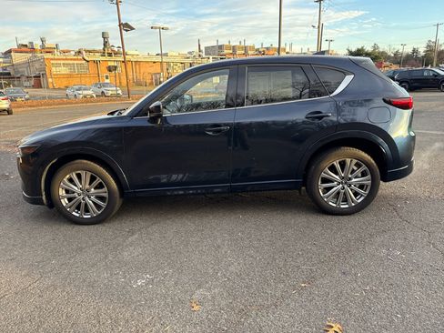 Used 2023 MAZDA CX-5 Signature image 9